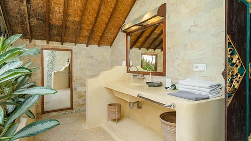 Dyana 5 Bedroom Pool Villa Bedroom 4