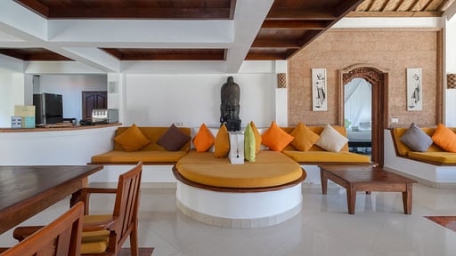 Dyana 4 Bedroom Pool Villa Living room 1