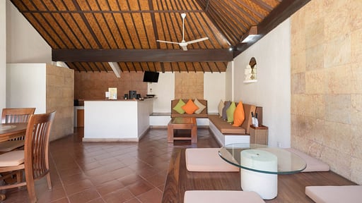 Dyana 1 Bedroom Pool Villa Living room