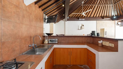 Dyana 1 Bedroom Pool Villa Kitchen
