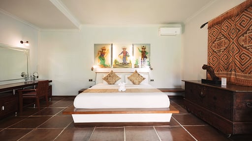 Dyana 3 Bedroom Deluxe Villa Bedroom 1