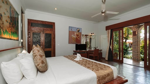 Dyana 3 Bedroom Deluxe Villa Bedroom 2