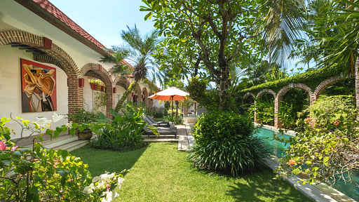 Dyana 3 Bedroom Deluxe Villa Garden