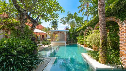 Dyana 3 Bedroom Deluxe Villa Swimming pool