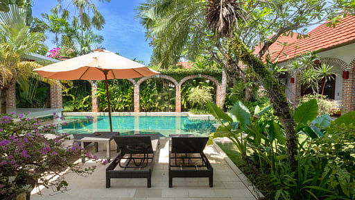 Dyana 3 Bedroom Deluxe Villa Swimming pool
