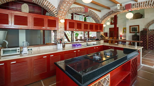 Dyana 3 Bedroom Deluxe Villa Kitchen