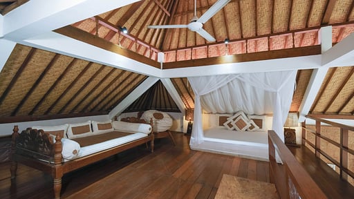 Dyana 3 Bedroom Pool Villa Salon