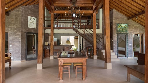 Dyana 3 Bedroom Pool Villa Salon