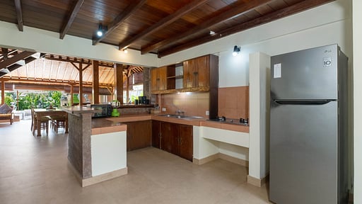 Dyana 3 Bedroom Pool Villa Cuisine