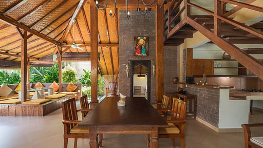 Dyana 2 Bedroom Pool Villa Dining area