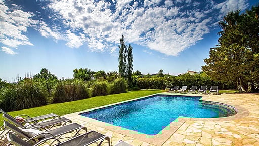 Villa Ecru Swimming pool