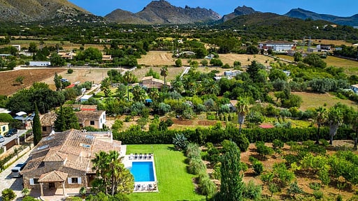 Villa Ecru Floor plan