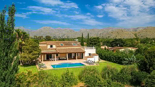 Villa Ecru Floor plan