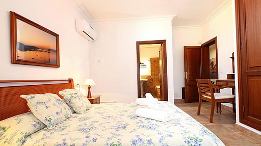 Villa Ecru Bedroom 1