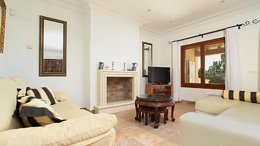 Villa Ecru Living room