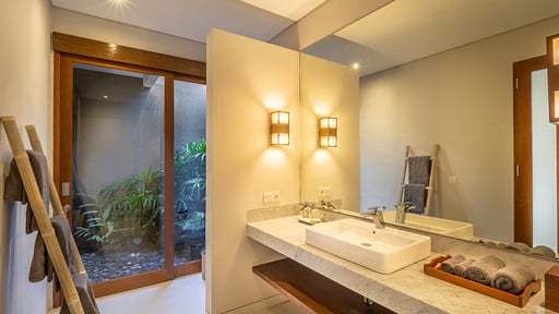 Villa Edelweiss Bumbak Bedroom 1