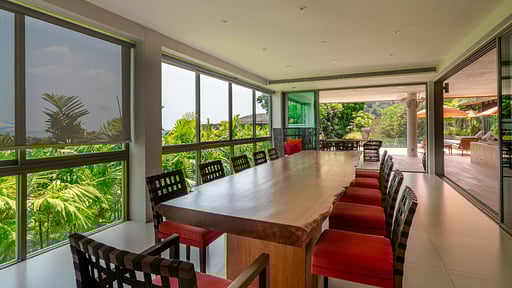 Villa 8 Jantra Обеденная зона