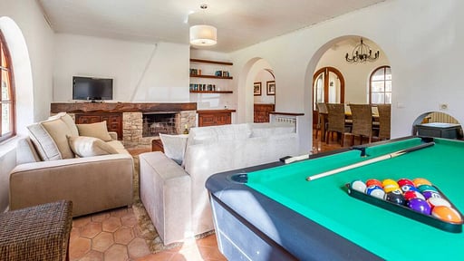 Villa El Gallo Salon