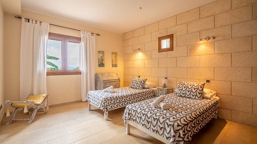 Villa El Higuerin Спальня 1