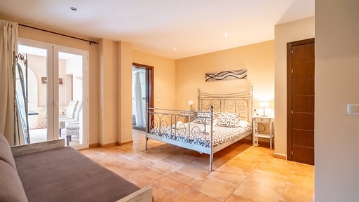 Villa El Higuerin Спальня 5