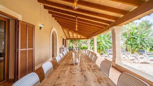 Villa El Higuerin Обеденная зона