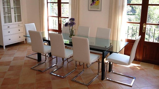 Villa El Niu de L'Oronella Обеденная зона