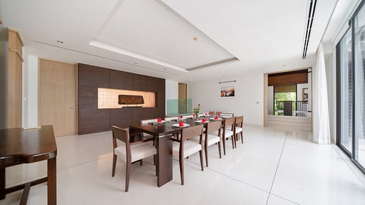 Villa Elegance Dining area
