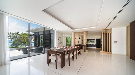 Villa Elegance Dining area