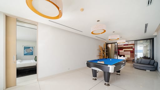 Villa Elegance Billiard