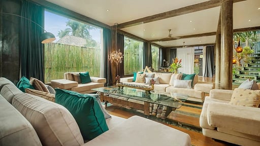 Villa Grande Salon