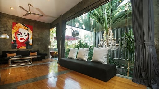 Villa Grande Salon