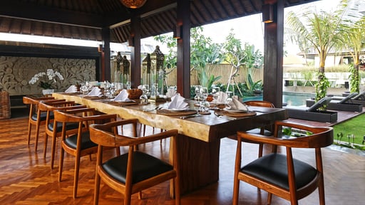 Villa Elite Cassia Dining area
