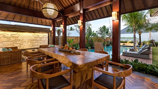 Villa Elite Lotus Dining area