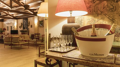 Villa Elixir Sicily Dining area