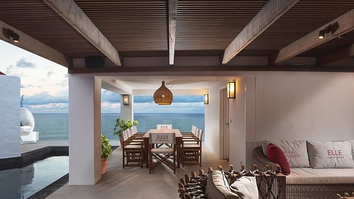 Villa Elle Dining area