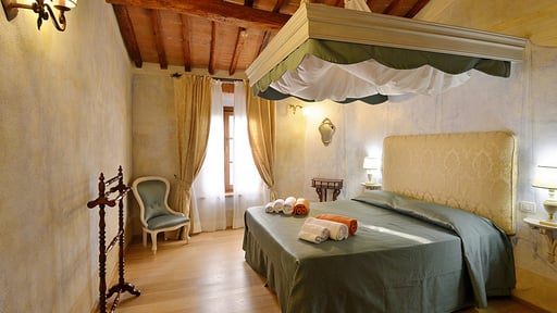 Villa Ellerone Bedroom 4