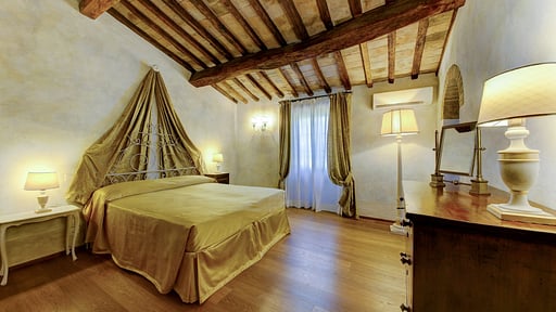 Villa Ellerone Bedroom 12