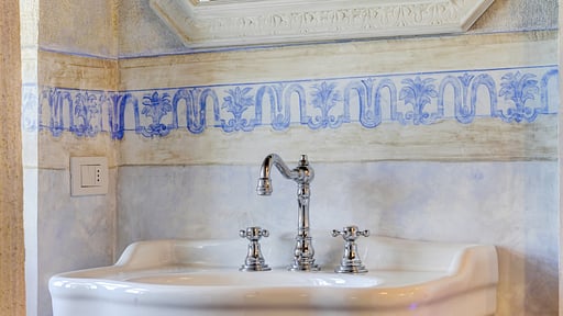 Villa Ellerone Bedroom 13