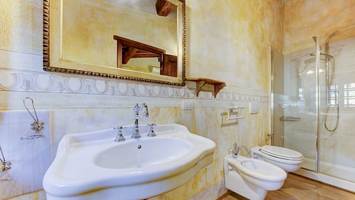 Villa Ellerone Bedroom 6