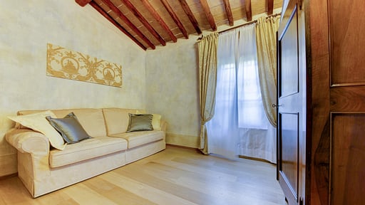 Villa Ellerone Bedroom 5