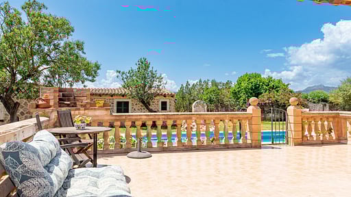 VILLA ELS AMATLLERS Terrace/Veranda