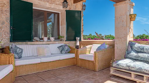 VILLA ELS AMATLLERS Terrace/Veranda