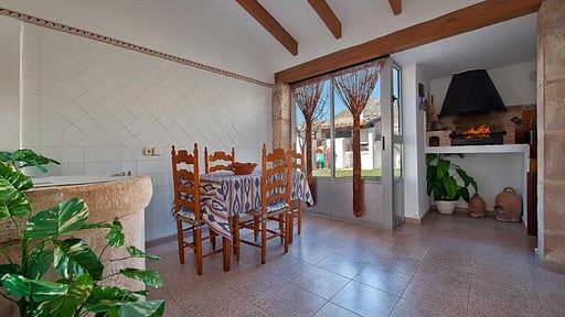 Villa Els Garbellons Dining area