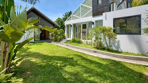 Villa Emerald Sands Garden