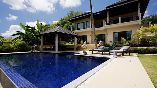 Villa Emerald Swimming pool