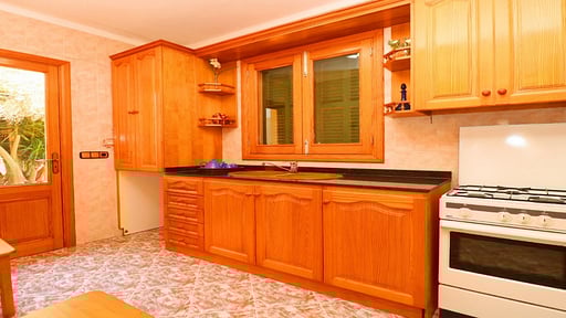 Villa Emi Dining area