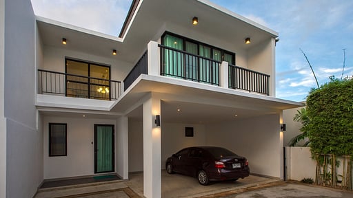 Villa Emiemi Parking areas