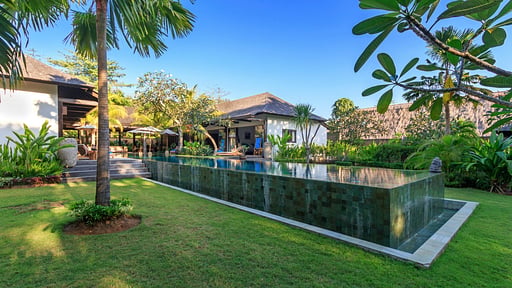 Villa Emile Swimming pool