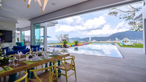 Villa Enjoy Dining area