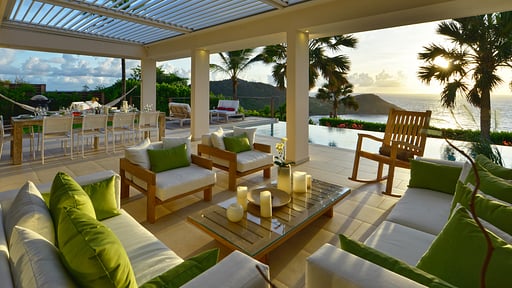 Villa Enzuma Living room